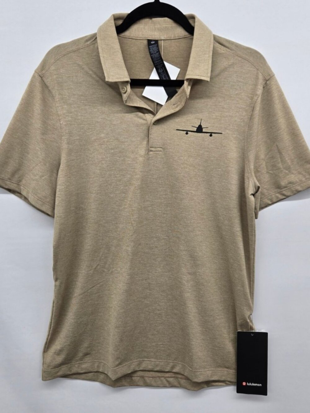 Lululemon Men's ABC Polo Shirt Sz M– Heathered Tan/Khaki with Airplane Decal